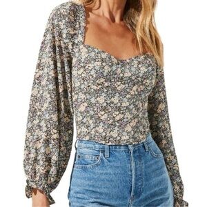 ASTR the Label Floral Pattern Puff Sleeve Crop Blouse - Brown & Cream  - Size M‎